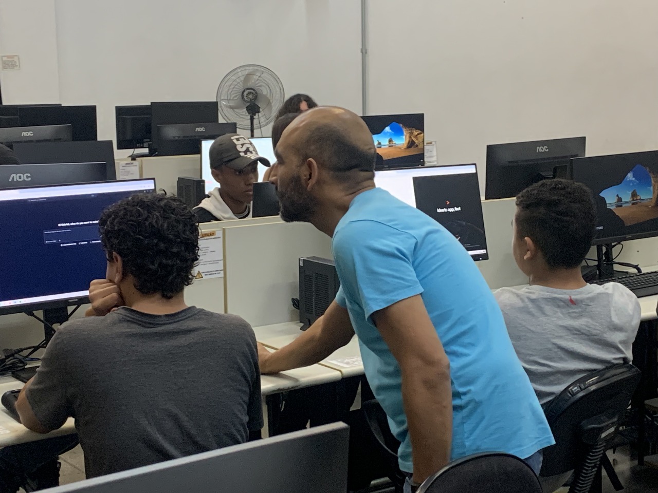 Curso de Python com Drones oferece formação gratuita para jovens de Guarulhos